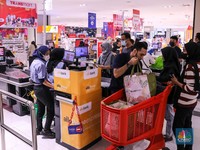 Potret Transmart Full Day Sale di Transmart Kota Kasablanka