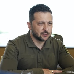 Drone Rusia Bunuh 8 Warga Ukraina, Zelensky Merengek ke Barat
