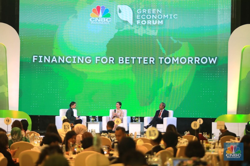 Dialog Panel sesi kedua dalam Green Economic Forum 2023 di Kempinski Hotel, Jakarta pada (22/5/2023) mengusung tema Dialog Panel sesi kedua dalam Green Economic Forum 2023 di Kempinski Hotel, Jakarta pada (22/5/2023) mengusung tema