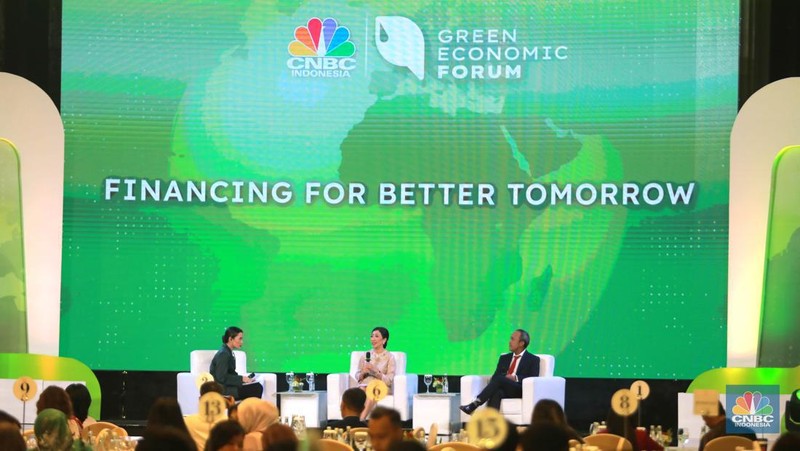 Dialog Panel sesi kedua dalam Green Economic Forum 2023 di Kempinski Hotel, Jakarta pada (22/5/2023) mengusung tema 
