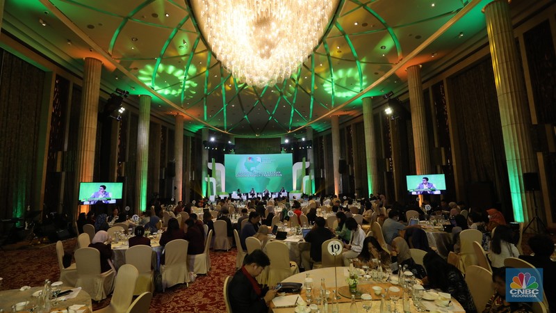 Dialog Panel sesi pertama dalam Green Economic Forum 2023 di Kempinski Hotel, Jakarta pada (22/5/2023) mengusung tema Dialog Panel sesi pertama dalam Green Economic Forum 2023 di Kempinski Hotel, Jakarta pada (22/5/2023) mengusung tema