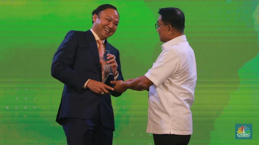Dialog Panel sesi pertama dalam Green Economic Forum 2023 di Kempinski Hotel, Jakarta pada (22/5/2023) mengusung tema 