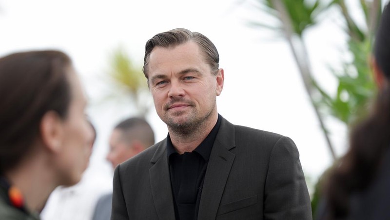 Amr Waked, bintang tamu, Sam Riley, Junia Rees, bintang tamu, Gabrielle Tana, sutradara Karim Ainouz, Alicia Vikander dan Jude Law menghadiri karpet merah 