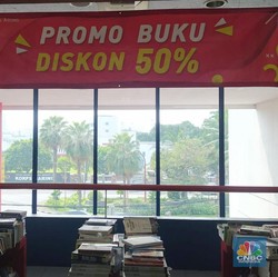 Mau Tutup Total, Toko Gunung Agung Kasih Diskon Sampai 70%