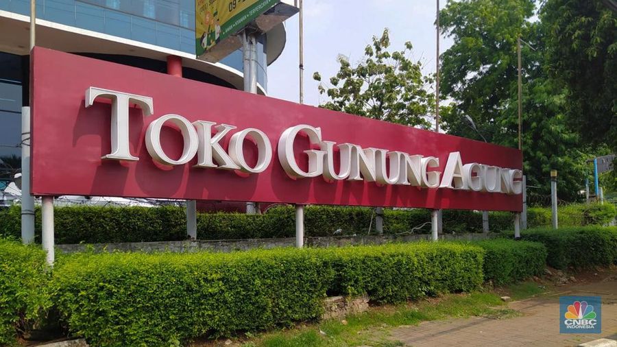 Manajemen PT GRA Tiga Belas atau Toko Buku Gunung Agung mengonfirmasi kabar kondisi perusahaan termasuk Pemutusan Hubungan Kerja (PHK) karyawan. (CNBC Indonesia/Martyasari Rizky)