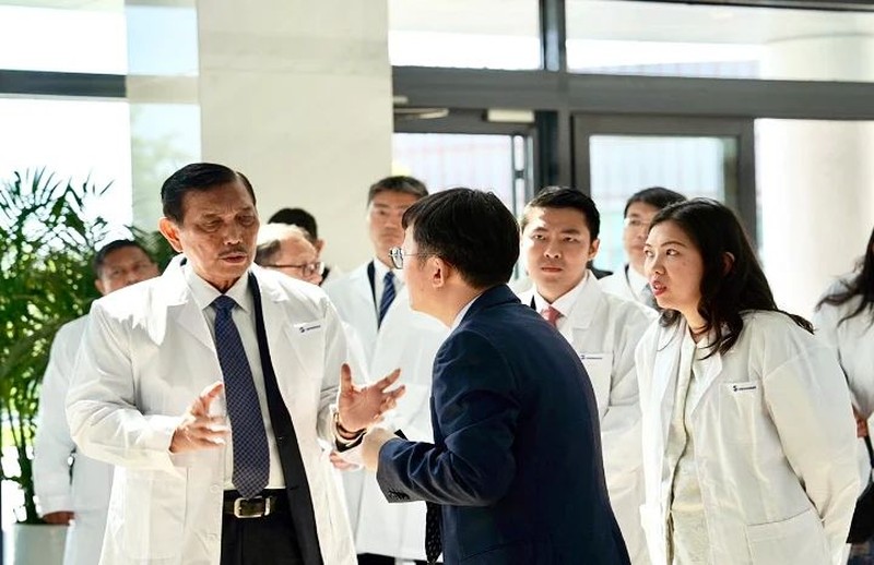 Menteri Koordinator Bidang Kemaritiman dan Investasi Luhut Binsar Pandjaitan Kunjungi ke lima kota di Tiongkok. (Instagram @luhut.pandjaitan)