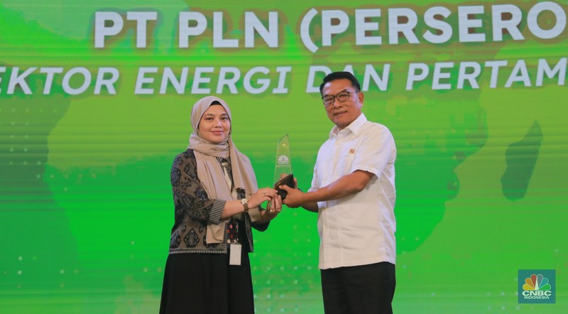Dialog Panel sesi pertama dalam Green Economic Forum 2023 di Kempinski Hotel, Jakarta pada (22/5/2023) mengusung tema Dialog Panel sesi pertama dalam Green Economic Forum 2023 di Kempinski Hotel, Jakarta pada (22/5/2023) mengusung tema