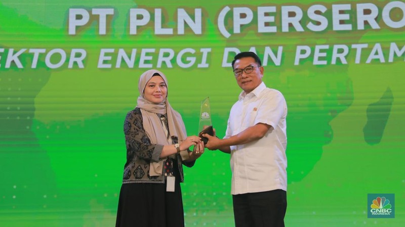 Dialog Panel sesi pertama dalam Green Economic Forum 2023 di Kempinski Hotel, Jakarta pada (22/5/2023) mengusung tema 