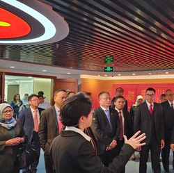PLN Bakal Kembangkan EBT dengan Perusahaan Konstruksi China