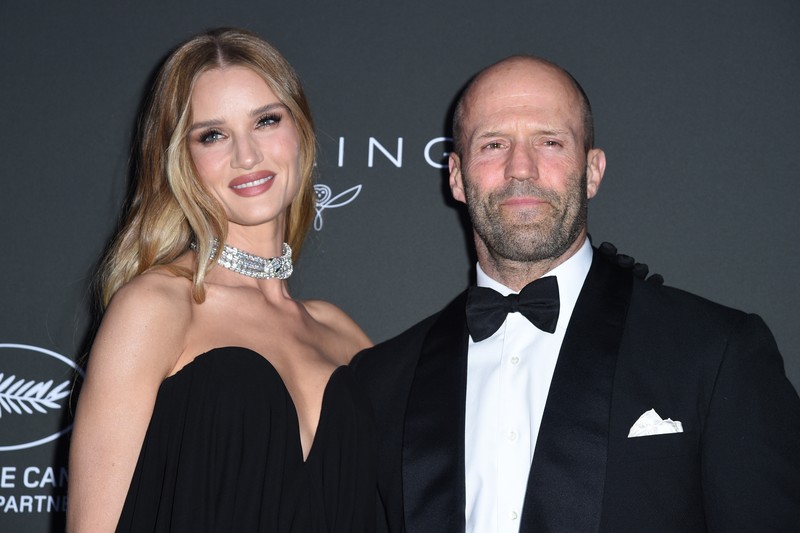 Amr Waked, bintang tamu, Sam Riley, Junia Rees, bintang tamu, Gabrielle Tana, sutradara Karim Ainouz, Alicia Vikander dan Jude Law menghadiri karpet merah 