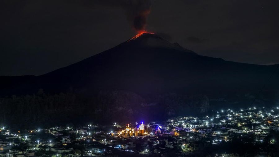 Aktivitas Gunung Popocatépetl meningkat. (AFP via Getty Images/ERIK GOMEZ TOCHIMANI)