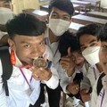 Pamer Medali yang Dibuang Bek Thailand, Bocah Ditawari Rp1 M