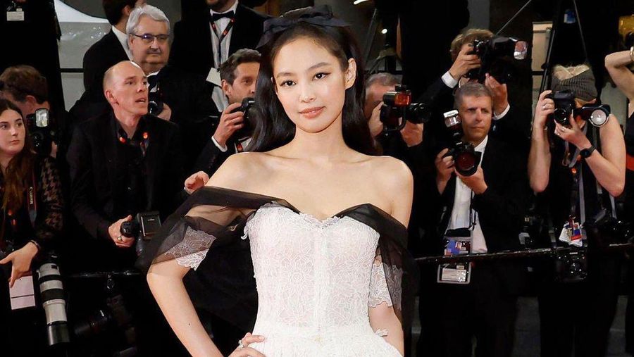 Jennie Blackpink di Cannes (Tangkapan layar instagram @Allkpop)