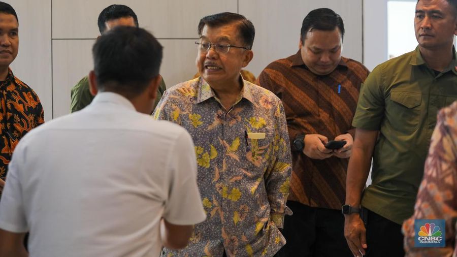 Ketua Dewan Pembina Yayasan Wakaf Paramadina Dr. (HC) Drs. H.M. Jusuf Kalla dalam acara pembangunan Gedung A Universitas Paramadina Kampus Cipayung, Jakarta Timur, Selasa (23/5/2023). (CNBC Indonesia/Faisal Rahman)