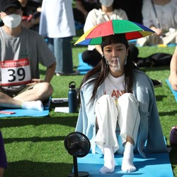 Ada Lomba Bengong di Korea, Pemenangnya Dapat Emas