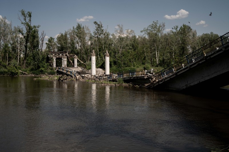 Pemandangan dari udara menunjukkan kehancuran di garis depan kota Bakhmut, di Ukraina Timur pada 23 Mei 2023. Pemandangan dari udara menunjukkan kehancuran di garis depan kota Bakhmut, di Ukraina Timur pada 23 Mei 2023. (Defense of Ukraine / Handout/Anadolu Agency via Getty Images)