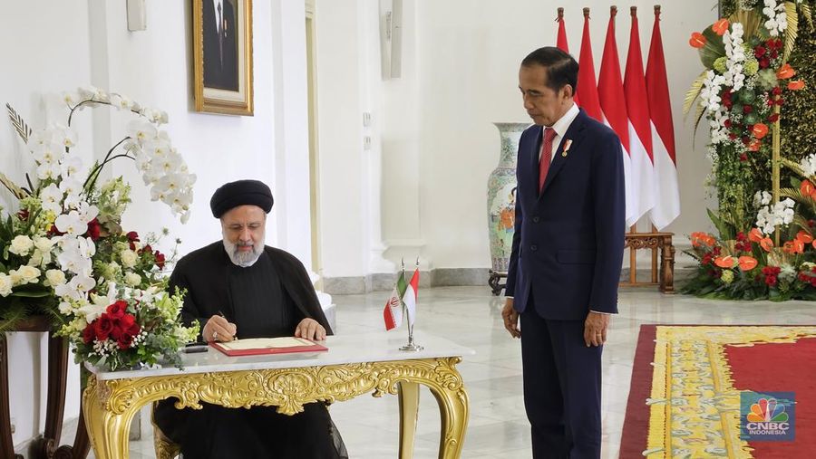 Presiden Joko Widodo menerima kunjungan Presiden Republik Islam Ebrahim Raisi, Selasa, (23/5/2023) di Istana Kepresidenan, Bogor, Jawa Barat. (վ/Emir Yanwardhana)