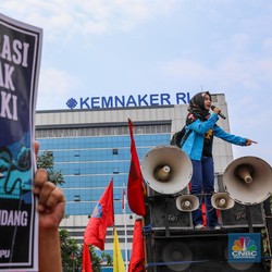 Buruh Minta UMP 2024 Naik 15%, Kemenaker Kirim Pesan Ini
