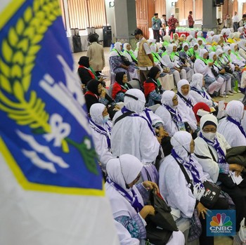 Ratusan Jemaah Haji Padati Embarkasi Asrama Haji Pondok Gede
