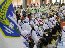 Ratusan Jemaah Haji Padati Embarkasi Asrama Haji Pondok Gede