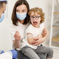 Gangguan Pendengaran Bikin Anak Jadi Speech Delay? Ini Kata Dokter