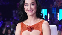 Katy Perry Balas Haters: Internet Tempat Sampah