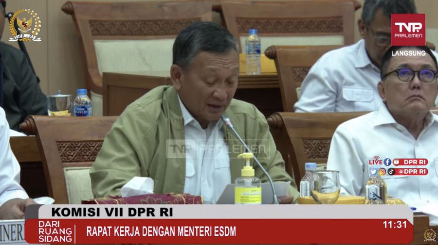 Menteri Energi dan Sumber Daya Mineral (ESDM), Arifin Tasrif saat menyampaikan laporan RAKER dengan KOMISI VII DPR RI. (Tangkapan Layar Youtube Komisi VII DPR RI Channel)