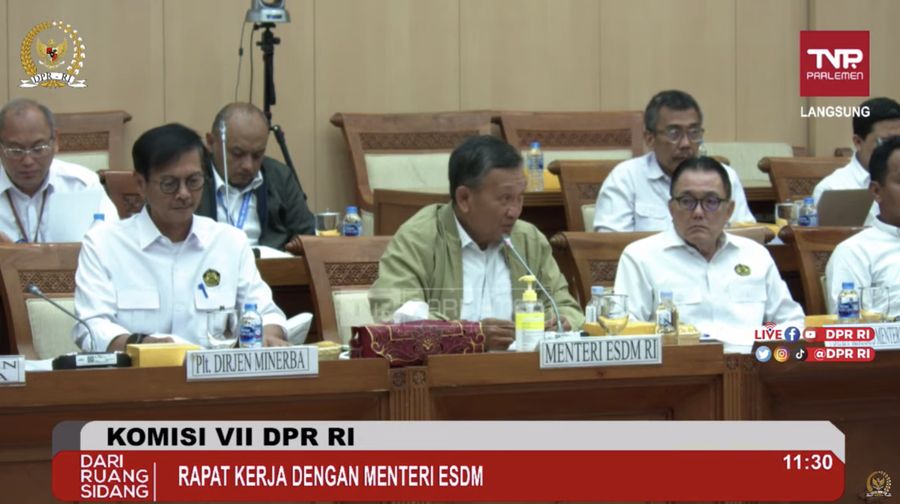Menteri Energi dan Sumber Daya Mineral (ESDM), Arifin Tasrif saat menyampaikan laporan RAKER dengan KOMISI VII DPR RI. (Tangkapan Layar Youtube Komisi VII DPR RI Channel)