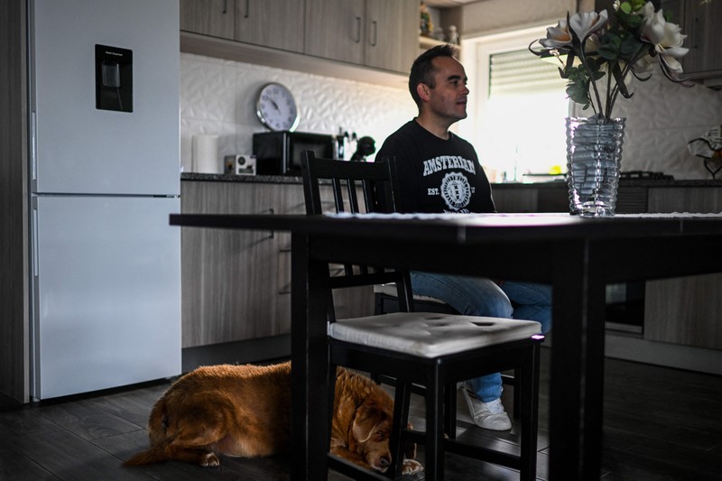 Seekor anjing dari Portugal dinobatkan anjing tertua oleh Guinness World Record pada Februari 2023 lalu. Bobi nama anjing tersebut berusia 30 tahun 266 hari. (AFP via Getty Images/PATRICIA DE MELO MOREIRA) Seekor anjing dari Portugal dinobatkan anjing tertua oleh Guinness World Record pada Februari 2023 lalu. Bobi nama anjing tersebut berusia 30 tahun 266 hari. (AFP via Getty Images/PATRICIA DE MELO MOREIRA)