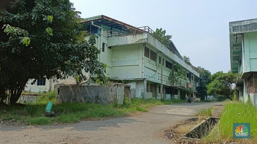 Pabrik-pabrik di kawasan Berikat Nusantara (KBN) di wilayah Jakarta Utara, Cilincing mulai masif meninggalkan ibu kota. (CNBC Indonesia/Ferry Sandi)