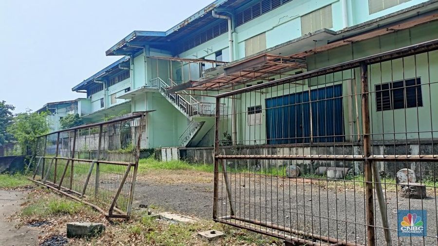 Pabrik-pabrik di kawasan Berikat Nusantara (KBN) di wilayah Jakarta Utara, Cilincing mulai masif meninggalkan ibu kota. (CNBC Indonesia/Ferry Sandi)