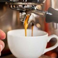 Bener Gak Sih, Sering Jajan Kopi Bikin Miskin?
