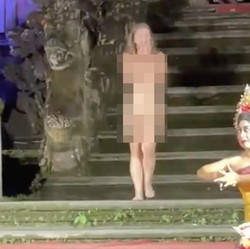 Viral WNA Bugil di Pertunjukan Tari Bali, Begini Kronologinya