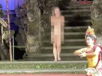 Viral WNA Bugil di Pertunjukan Tari Bali, Begini Kronologinya