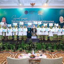 Menaker Dorong Produktivitas Perempuan Lewat Wirausaha