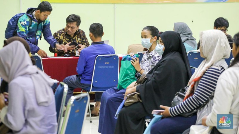 Layanan PPDB di SMA N 70. (CNBC Indonesia/Faisal Rahman)