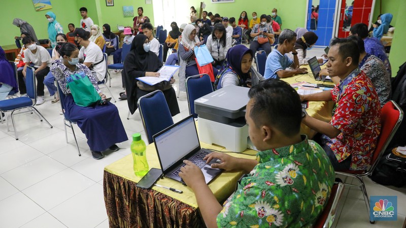 Layanan PPDB di SMA N 70. (CNBC Indonesia/Faisal Rahman)