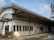 Merinding! Penampakan 'Pabrik Hantu' di Utara & Timur Jakarta