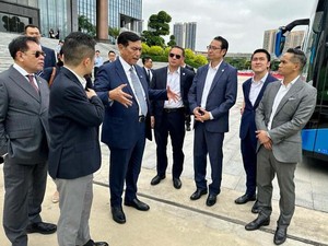 Luhut Ungkap Raksasa Mobil Listrik BYD Luncurkan Produk di RI Minggu Depan