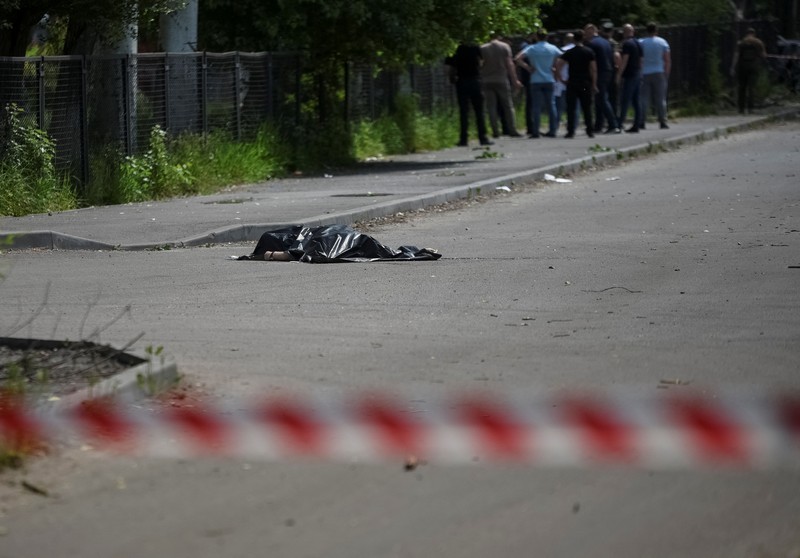 Serangan rudal Rusia kembali melanda wilayah Ukraina, dengan yang terbaru menghantam sebuah klinik yang ada di kota Dnipro, sebelah timur Ukraina. (AP/State Emergency Service of Ukraine) Serangan rudal Rusia kembali melanda wilayah Ukraina, dengan yang terbaru menghantam sebuah klinik yang ada di kota Dnipro, sebelah timur Ukraina. (AP/State Emergency Service of Ukraine)