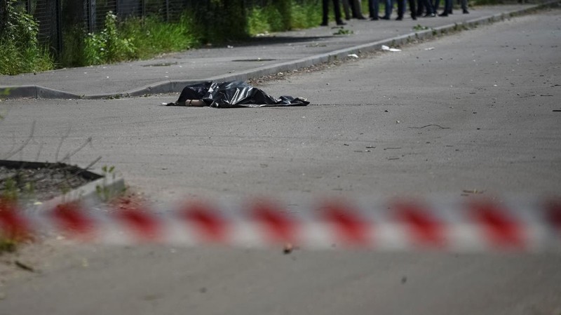Serangan rudal Rusia kembali melanda wilayah Ukraina, dengan yang terbaru menghantam sebuah klinik yang ada di kota Dnipro, sebelah timur Ukraina. (AP/State Emergency Service of Ukraine)