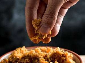 Makna dan Filosofi Makan Pakai Tangan, Tradisi yang Sarat Nilai Spiritual