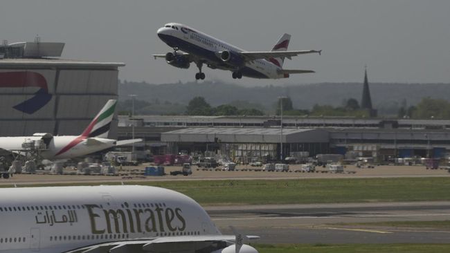 China Warning Pesawat yang Terbang di Langit Dekat RI, Ada Apa?