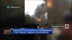 Video: Pesawat Latih Jatuh di Ciwidey, Korban Dilarikan ke RS