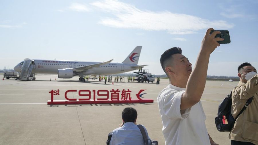 Peswat buatan China C919. (AP Photo)