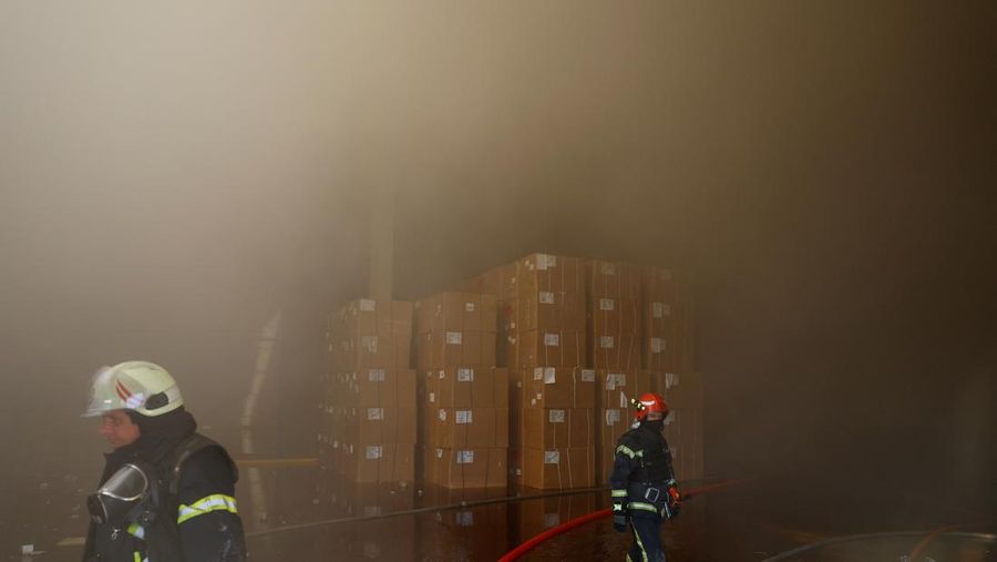 Kondisi pasca serangan pesawat tanpa awak milik Russia di Kota Kyiv, Ukraina, Minggu (28/5/2023) wajtu setempat. (REUTERS)