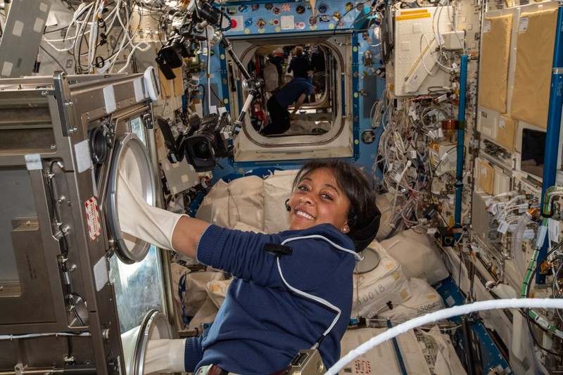 Astronot Rayyanah Barnawi. Astronot Rayyanah Barnawi. (Twitter/@Astro_Rayyanah)