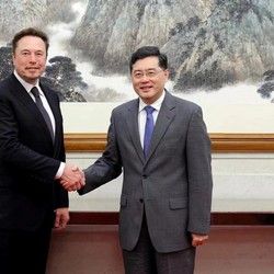 Perang Dagang AS-China Ditunda, Elon Musk Ngebut Borong Produk China