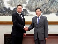 5 Fakta Menlu China 