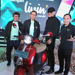 Top! Bank Mandiri Layani Pembelian Motor Listrik Bersubsidi